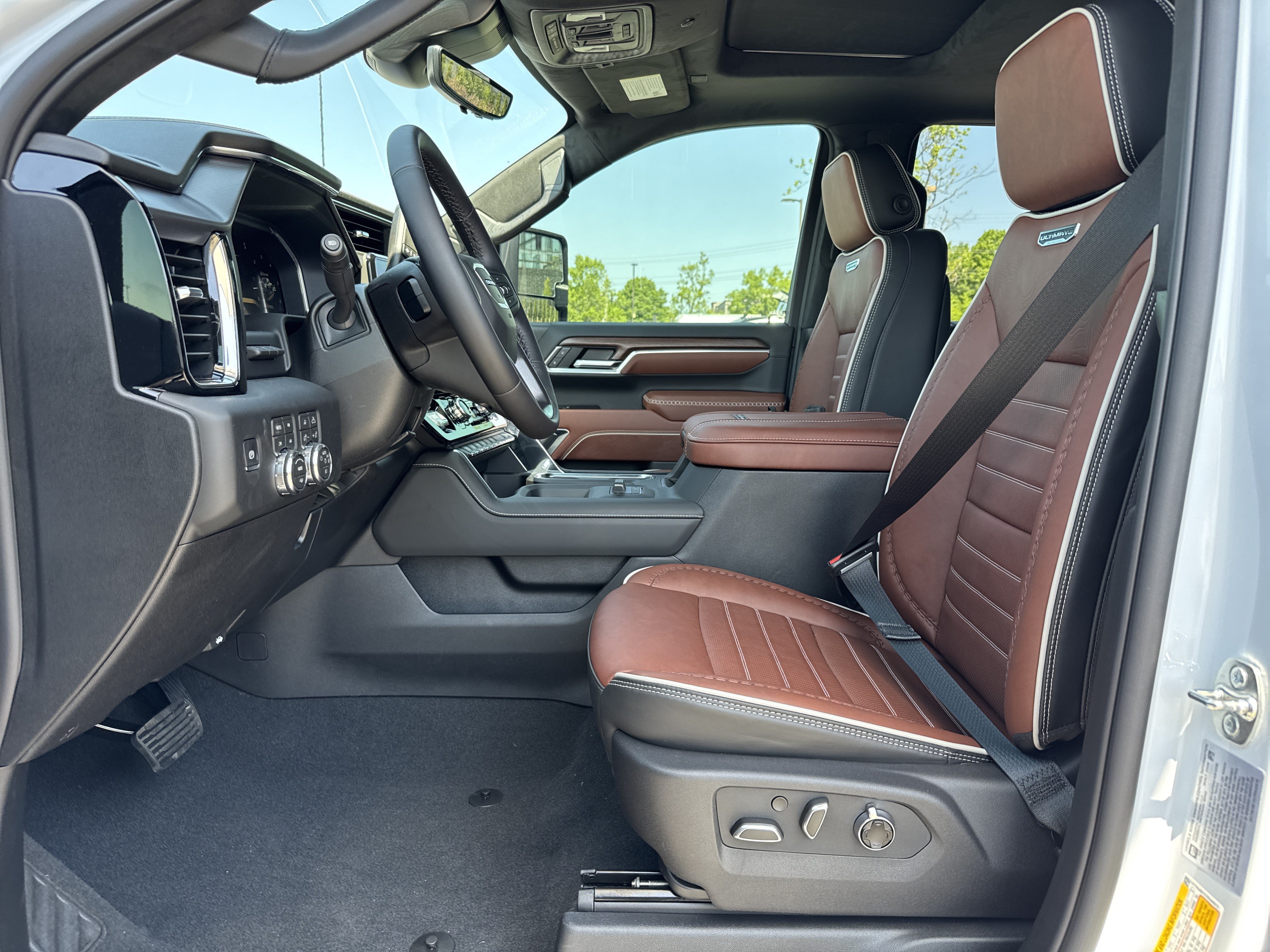 New 2026 GMC Sierra 2500 Denali Ultimate AWD/4WD image 16