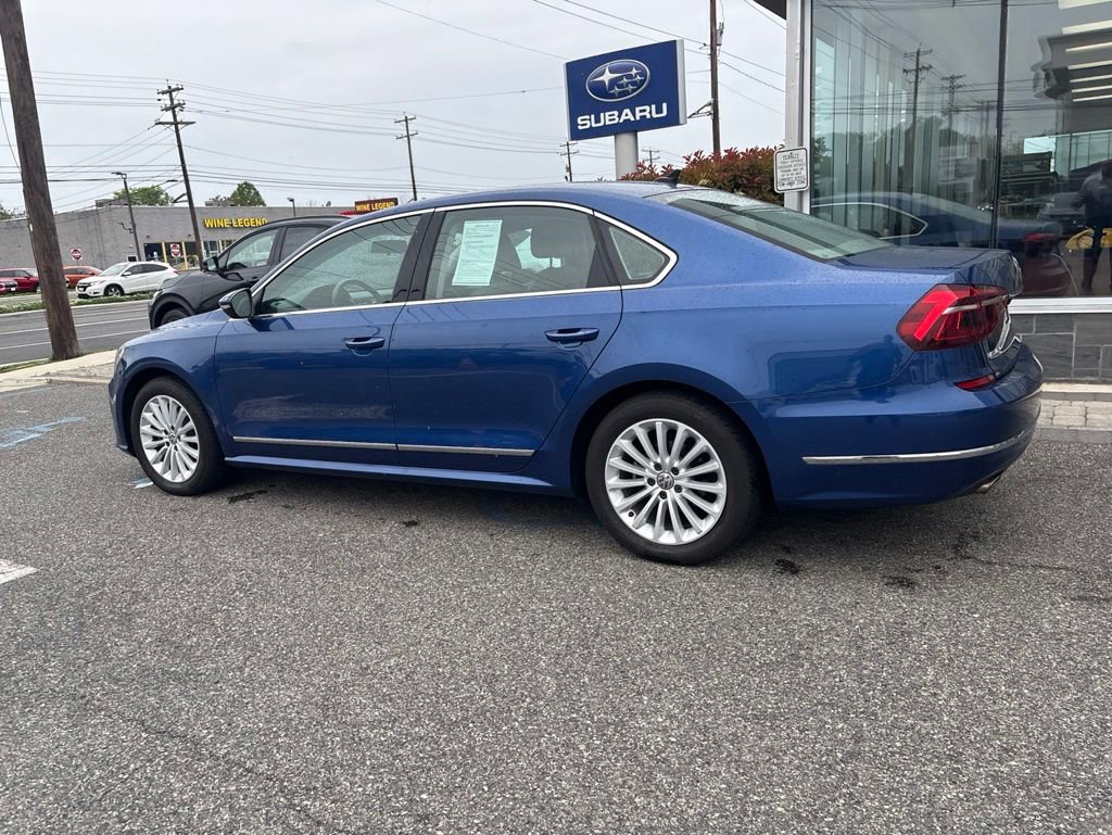 Used 2017 Volkswagen Passat 1.8T SE FWD image 12