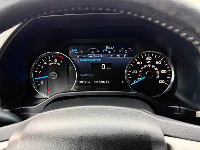 Used 2016 Ford F150 Lariat w/ Equipment Group 502A Luxury image 31