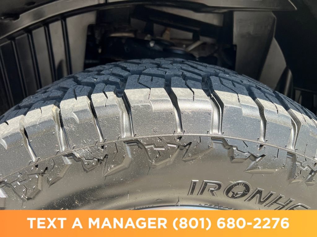 Used 2018 Nissan Titan PRO-4X w/ Pro-4x Utility Package AWD/4WD image 26