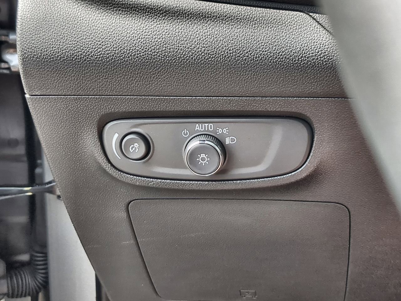 Used 2026 Buick Encore GX Sport Touring w/ Experience Buick Package image 17