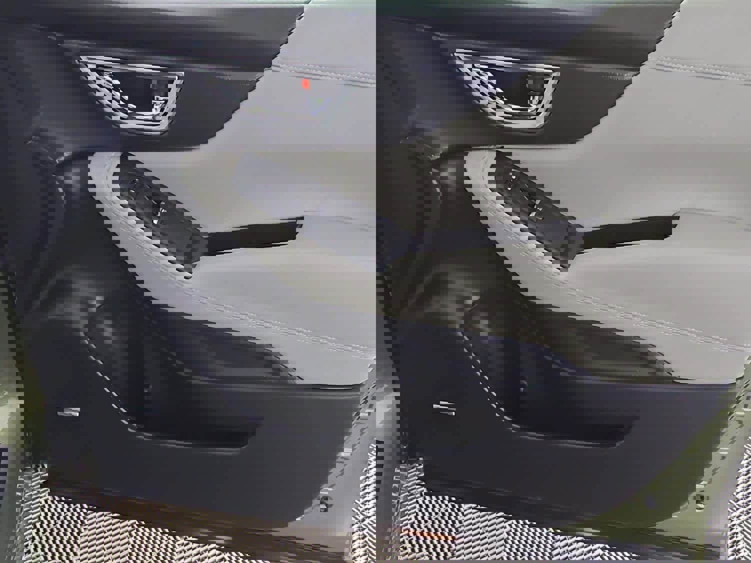 Used 2020 Subaru Forester Limited image 9