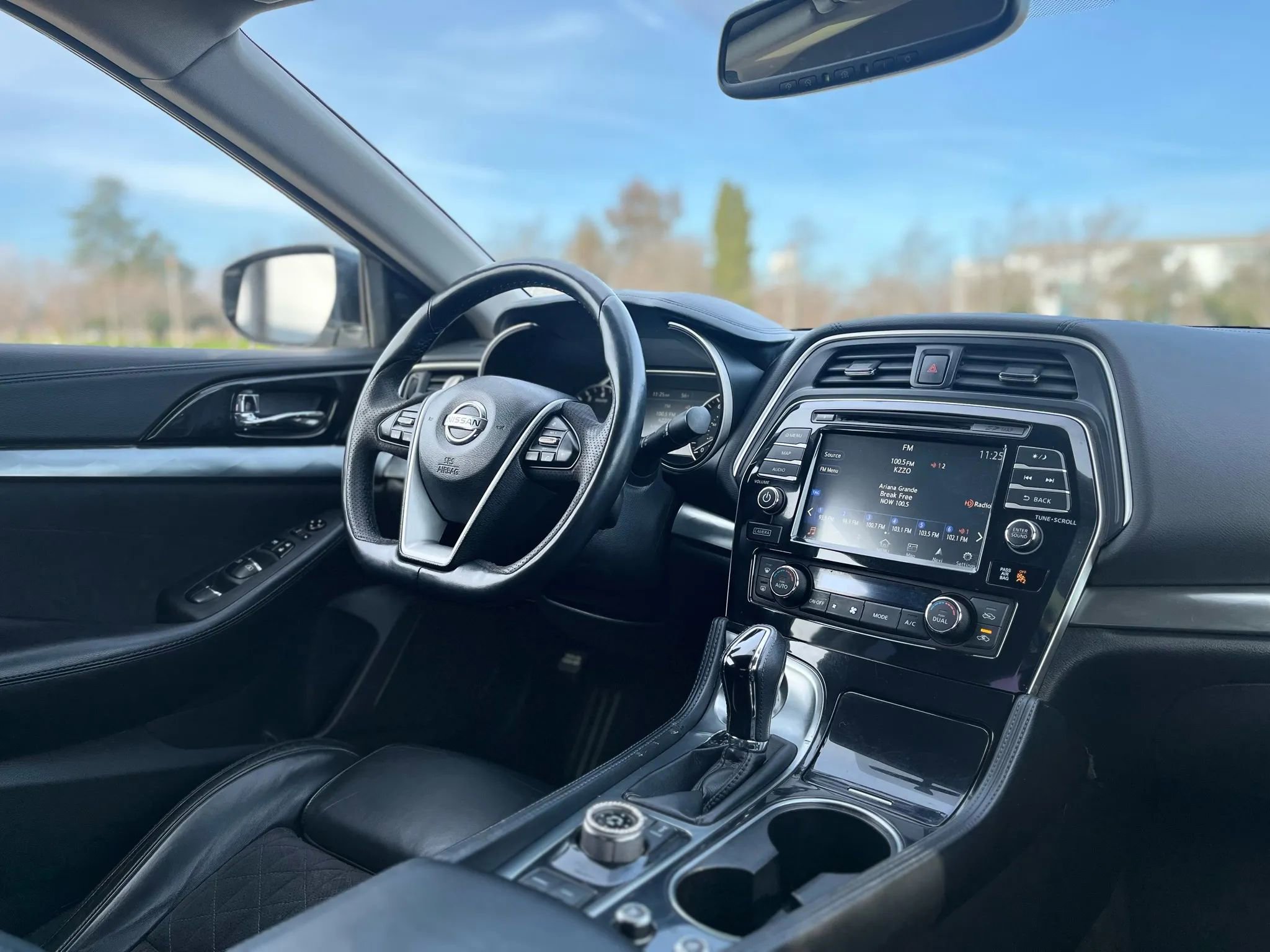 Used 2016 Nissan Maxima SR FWD image 16