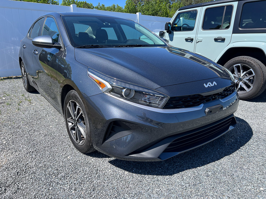 Used 2023 Kia Forte LXS FWD image 5