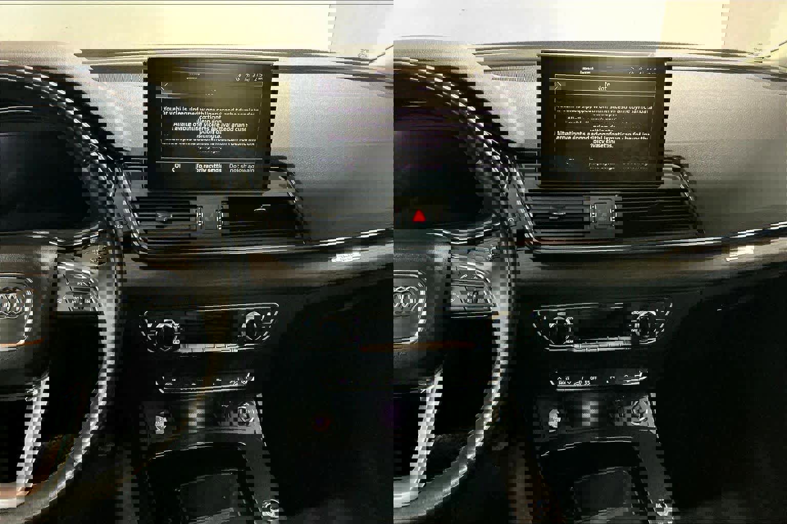 Used 2022 Audi Q5 e Premium w/ Convenience Package image 9