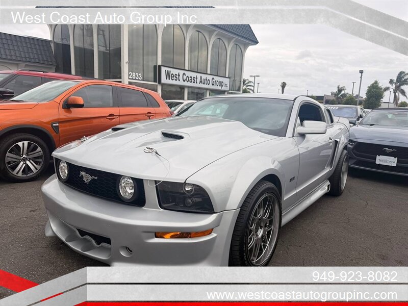 Used 2005 Ford Mustang GT RWD image 1