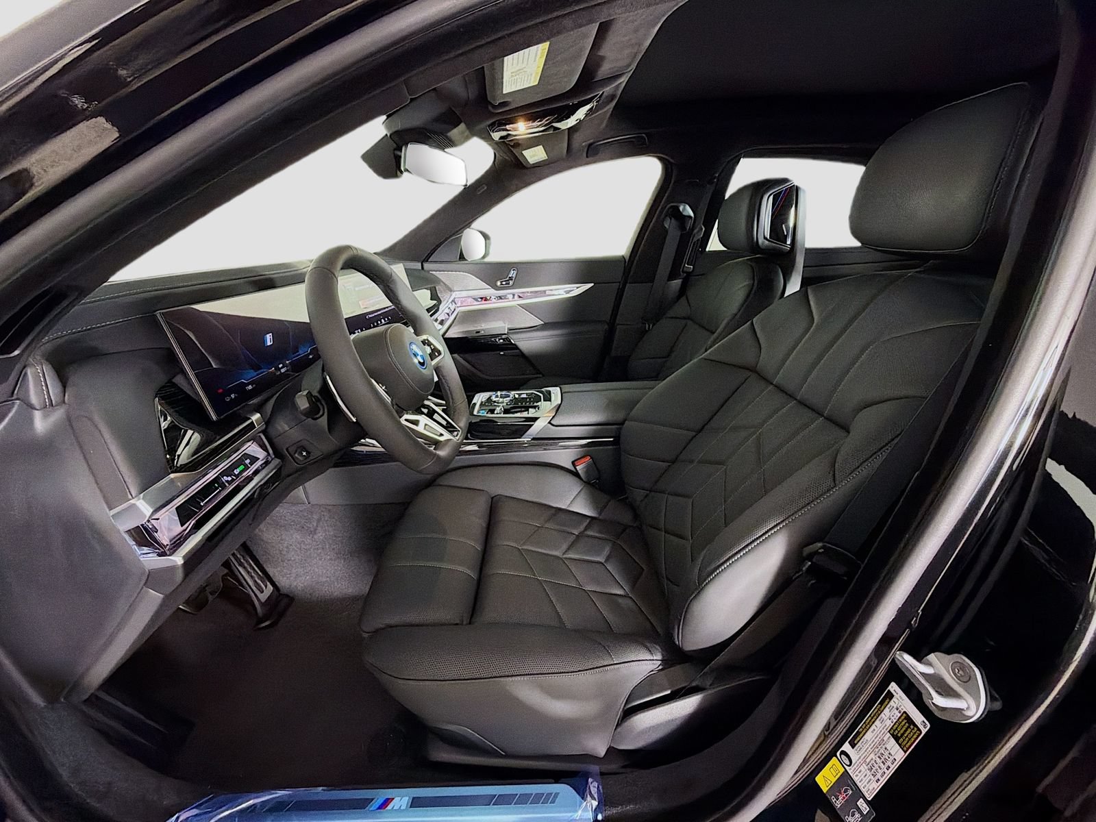 New 2026 BMW i7 xDrive60 w/ M Sport Package RWD image 22