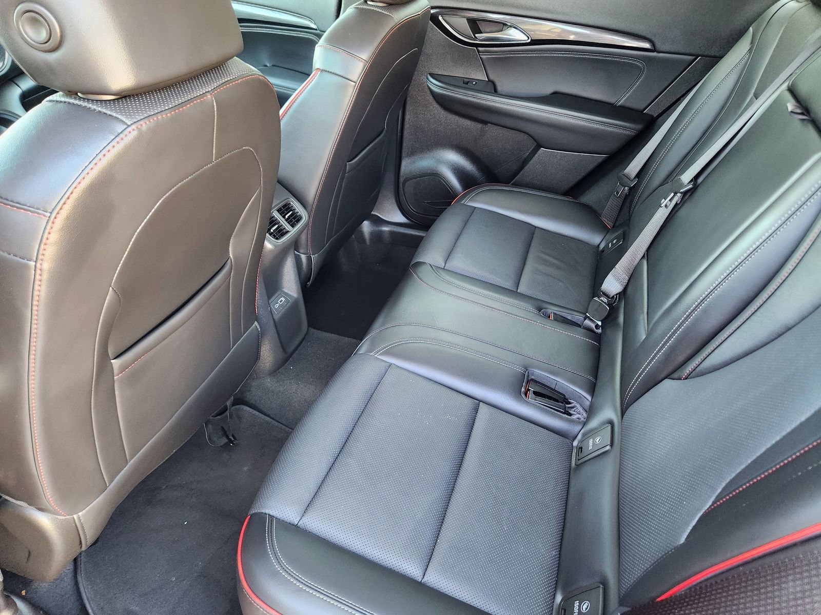 Used 2023 Buick Envision Essence w/ Sport Touring Package image 30