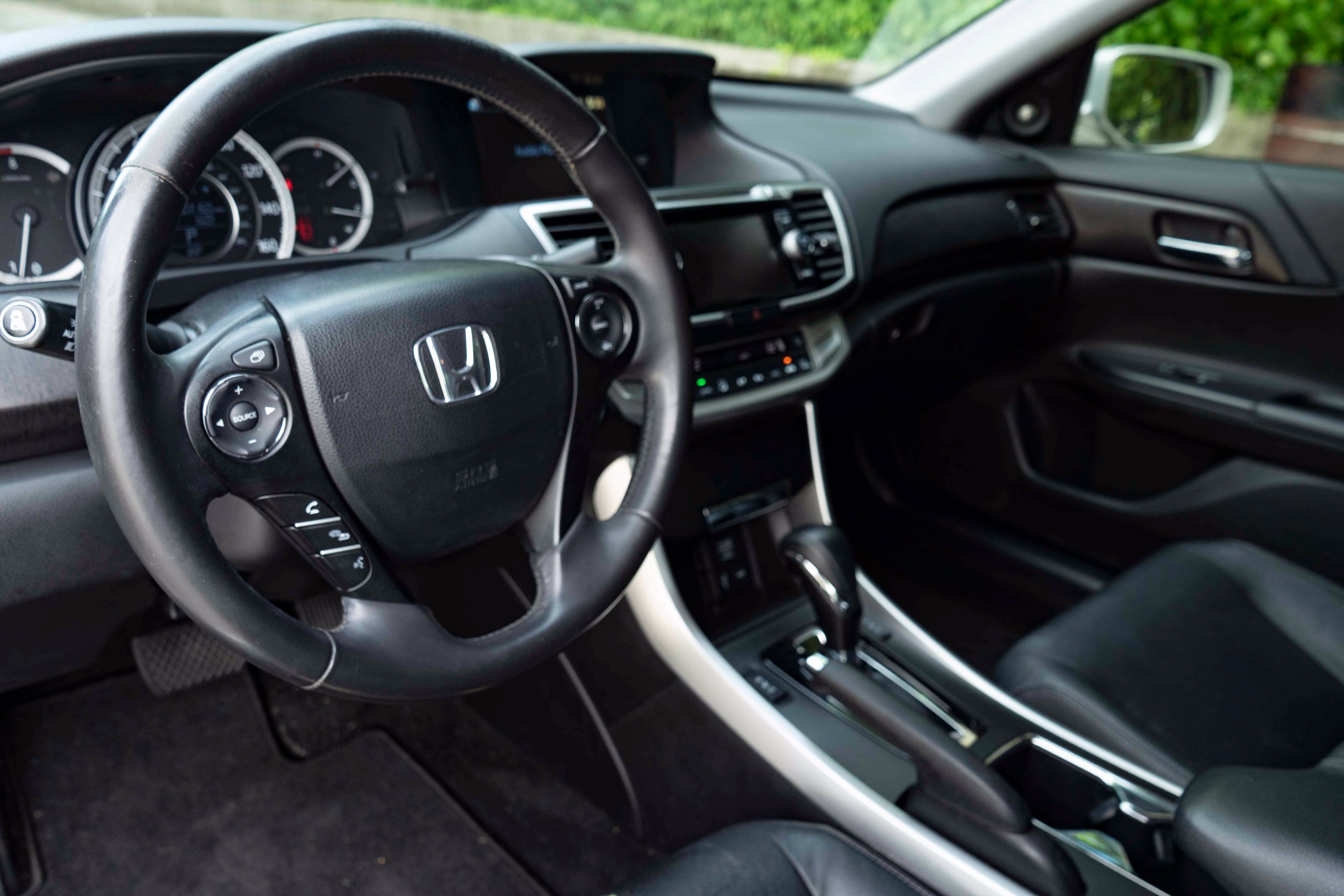 Used 2015 Honda Accord EX-L image 16