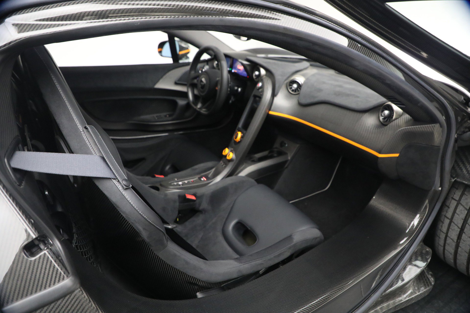 Used 2014 McLaren P1 image 26