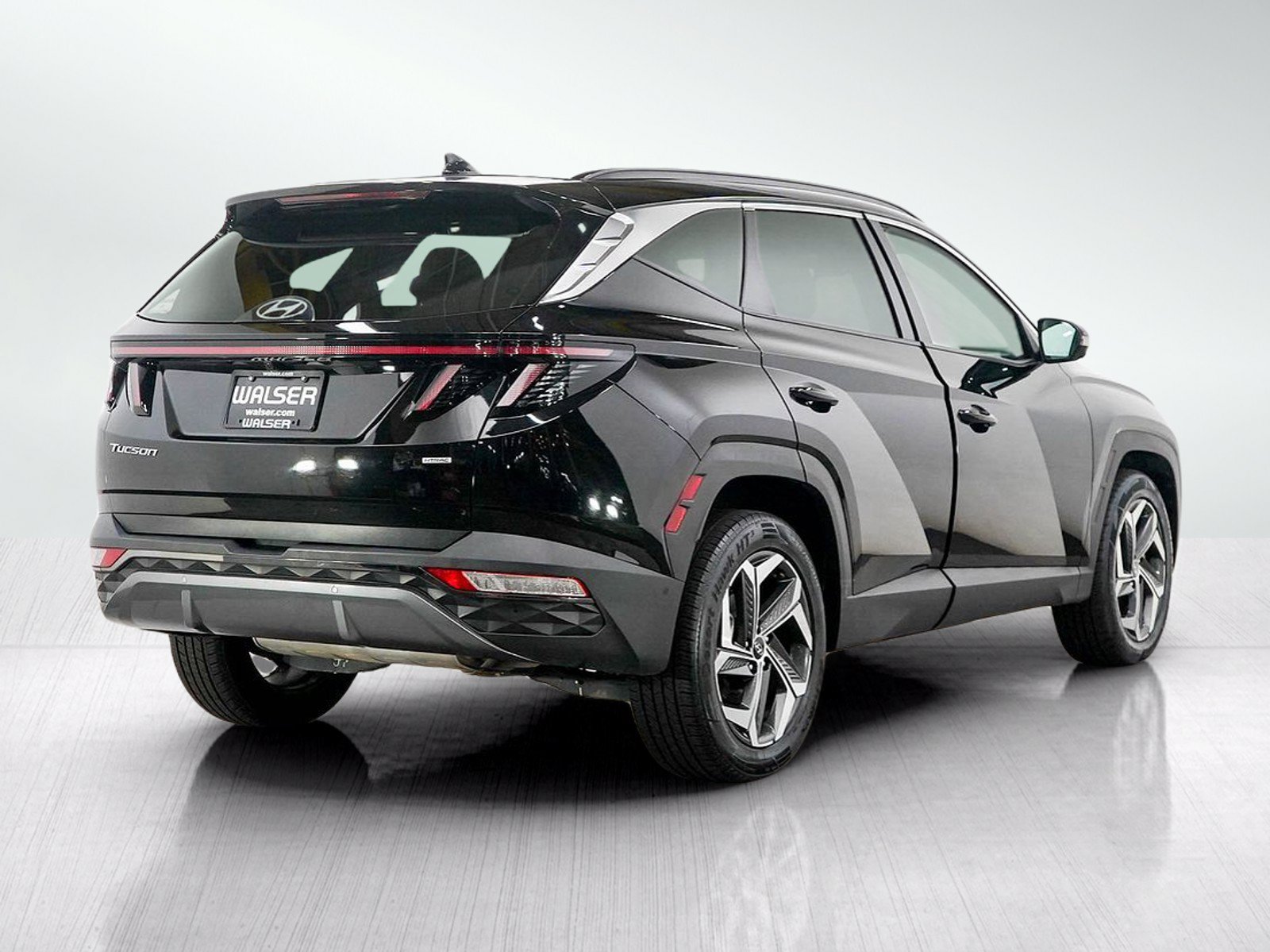 Used 2024 Hyundai Tucson Limited AWD/4WD image 5