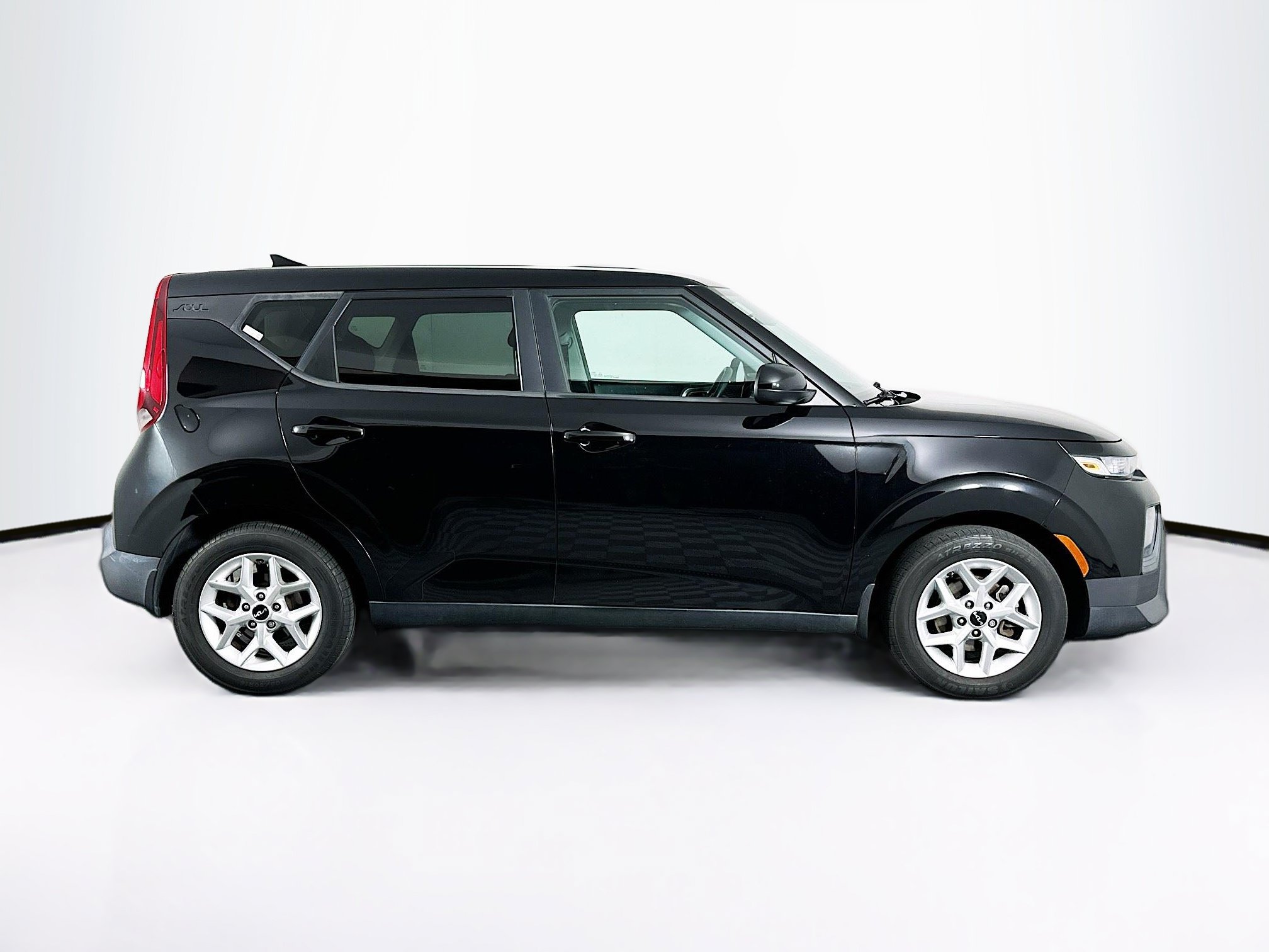 Used 2022 Kia Soul LX w/ Technology Package FWD image 10