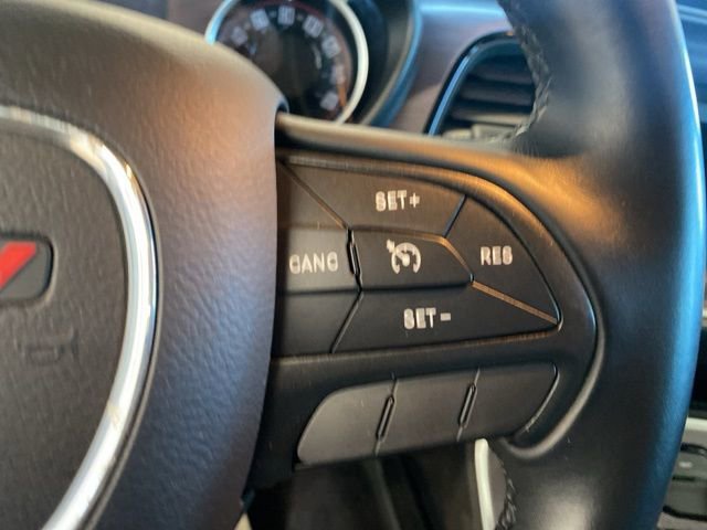 Used 2016 Dodge Challenger SXT image 14