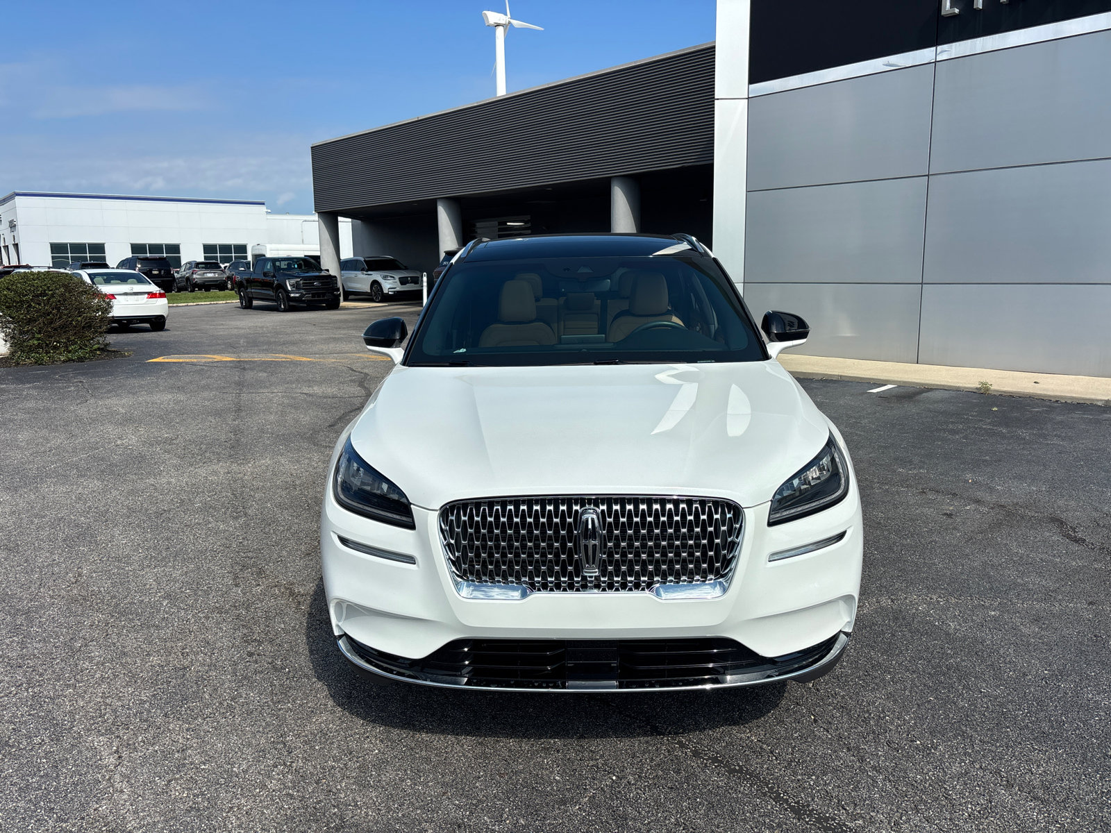 Certified 2021 Lincoln Corsair Reserve w/ Elements Package AWD/4WD image 2