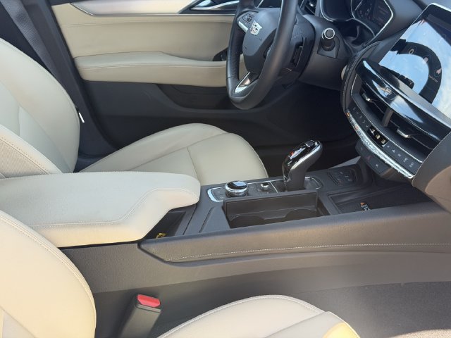 Used 2024 Cadillac CT5 Luxury RWD image 17