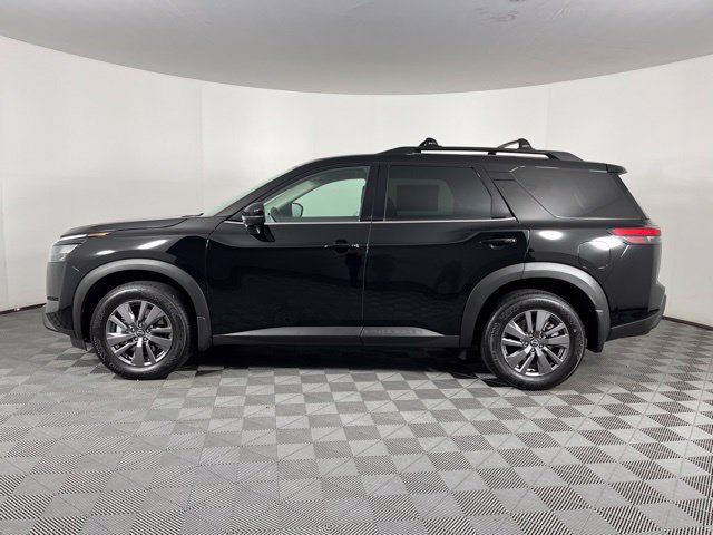 Used 2025 Nissan Pathfinder SV w/ SV Premium Package AWD/4WD image 7