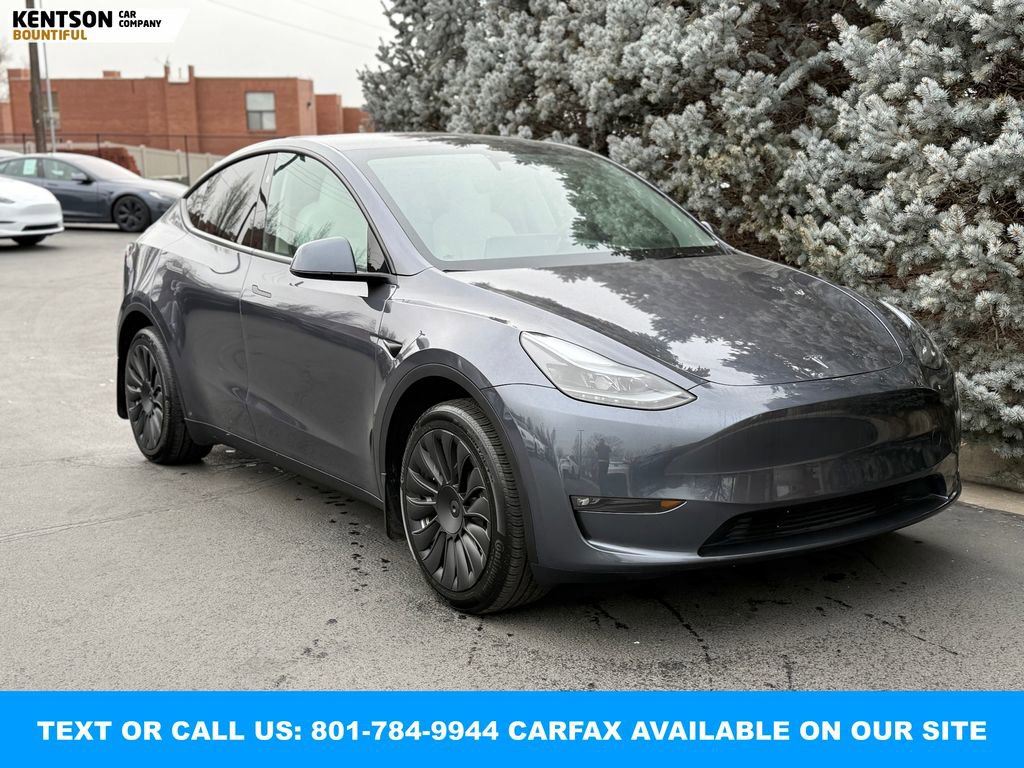 Used 2023 Tesla Model Y Long Range image 11