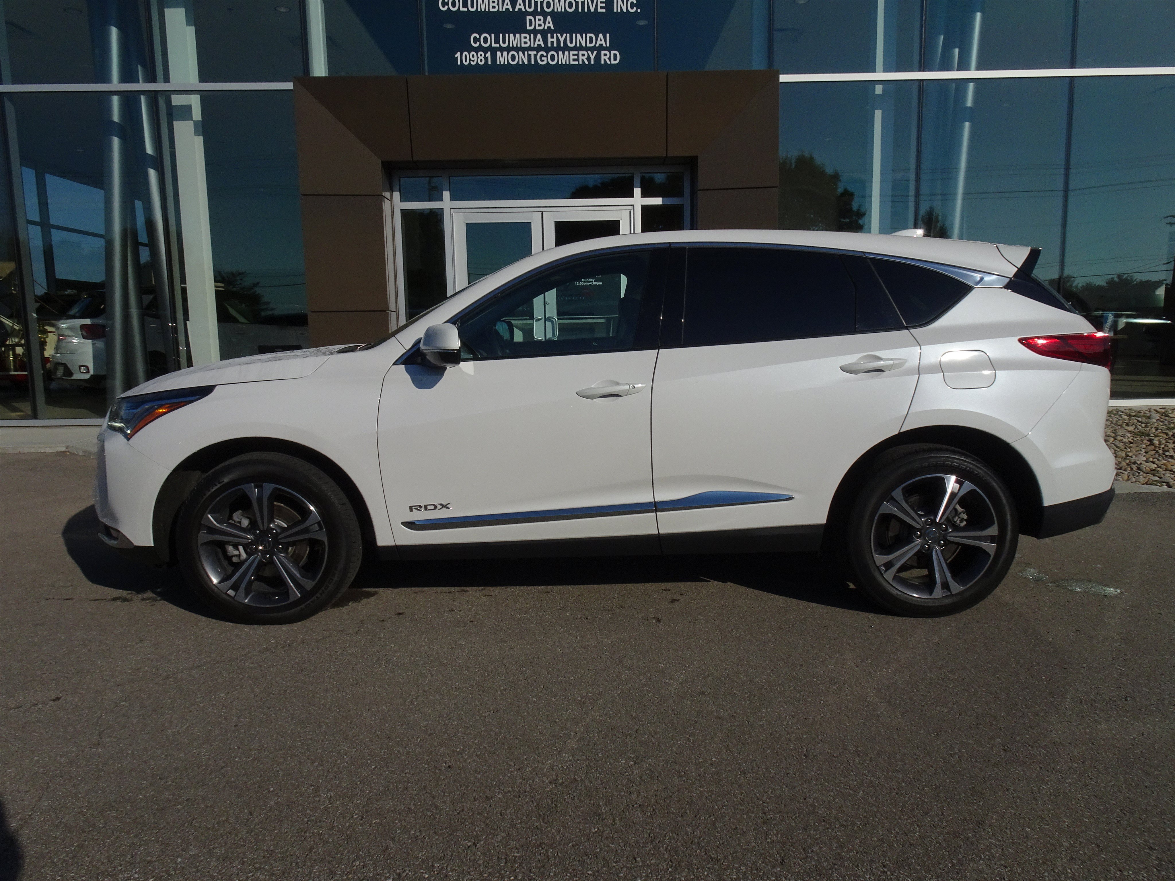 Used 2024 Acura RDX w/ Advance Package AWD/4WD image 2