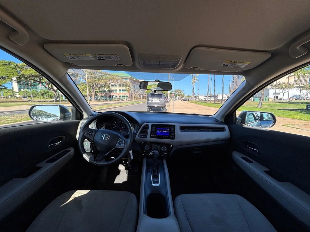 Used 2021 Honda HR-V LX image 10