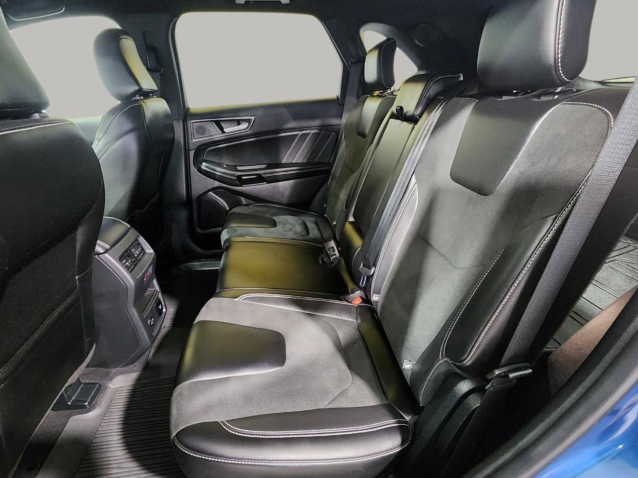 Used 2021 Ford Edge ST w/ Equipment Group 401A AWD/4WD image 25
