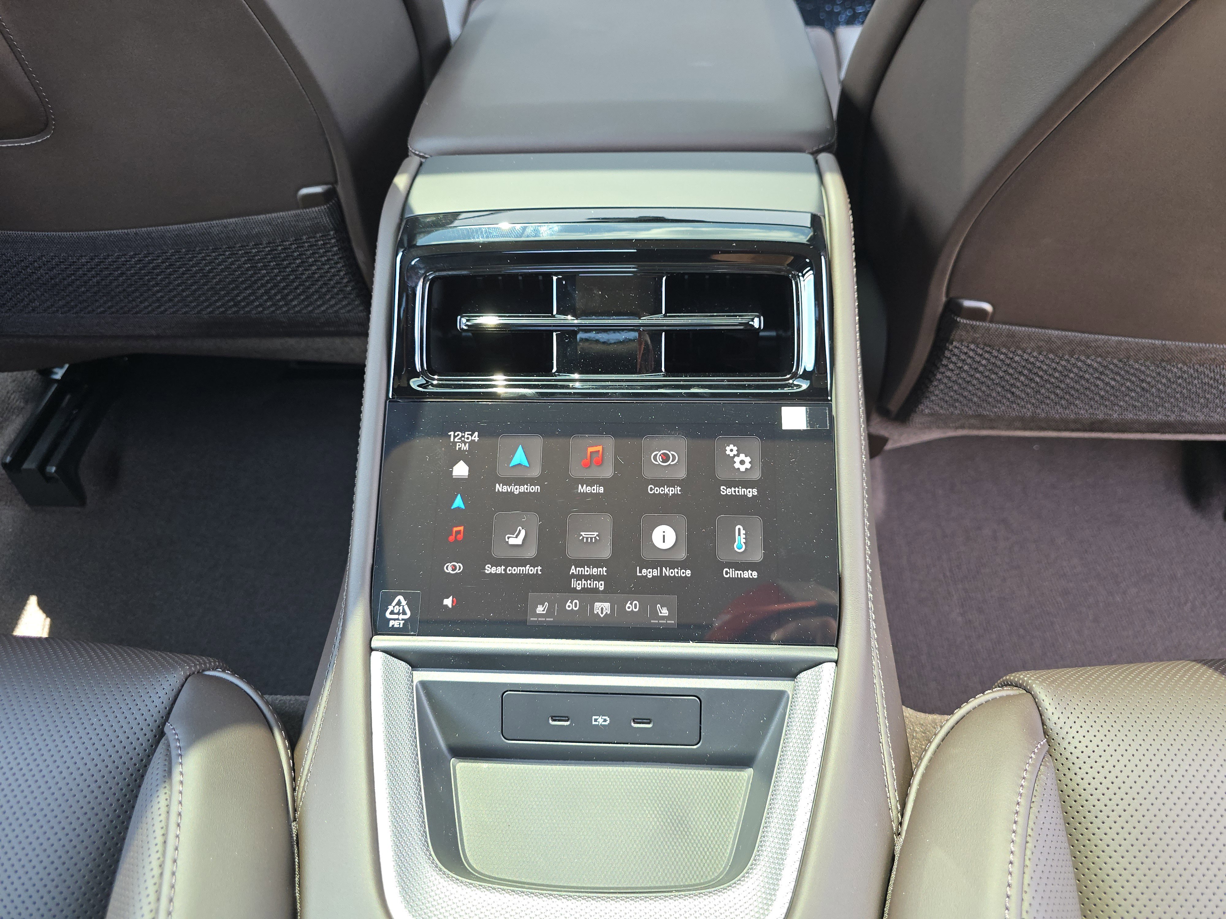 New 2025 Porsche Panamera 4 image 15