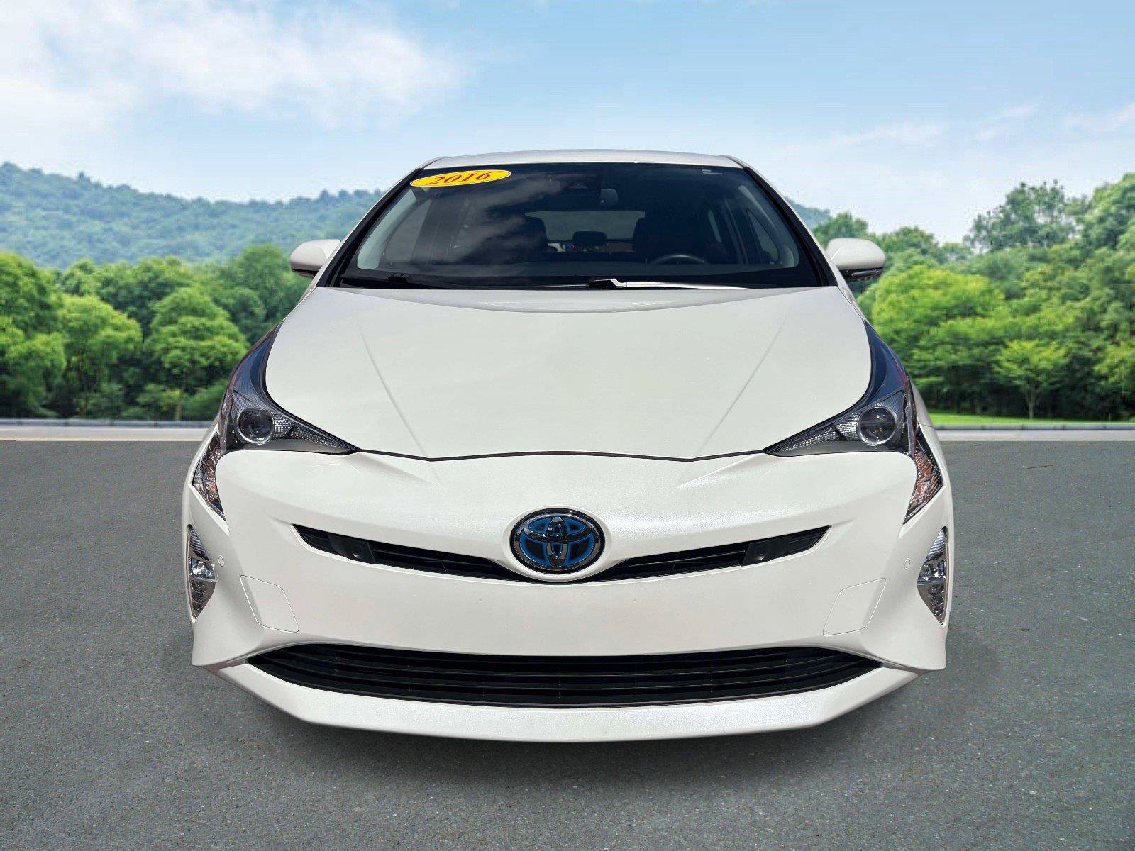 Used 2016 Toyota Prius Four Touring w/ Premium Convenience Package FWD image 24