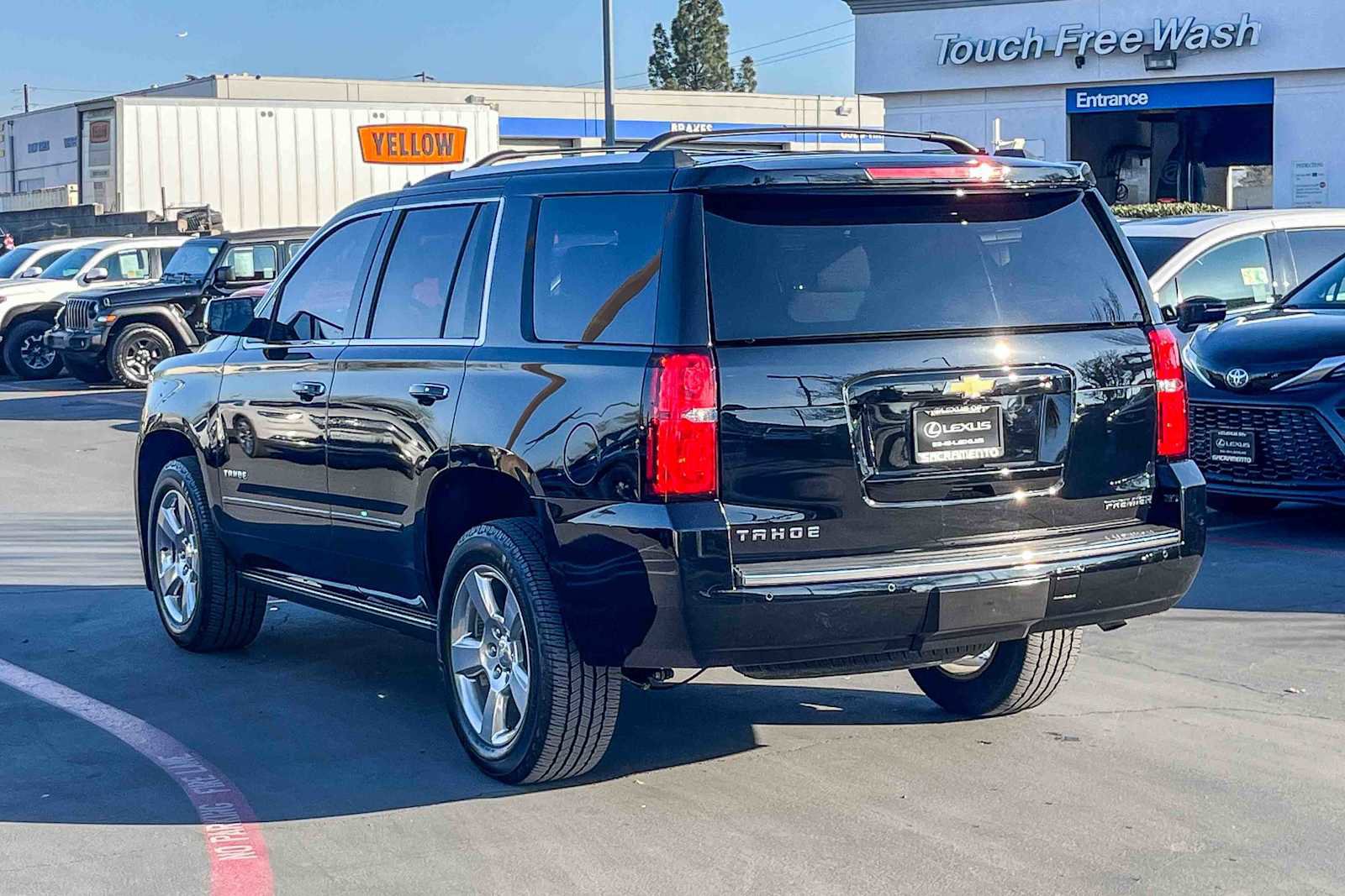 Used 2019 Chevrolet Tahoe Premier image 2
