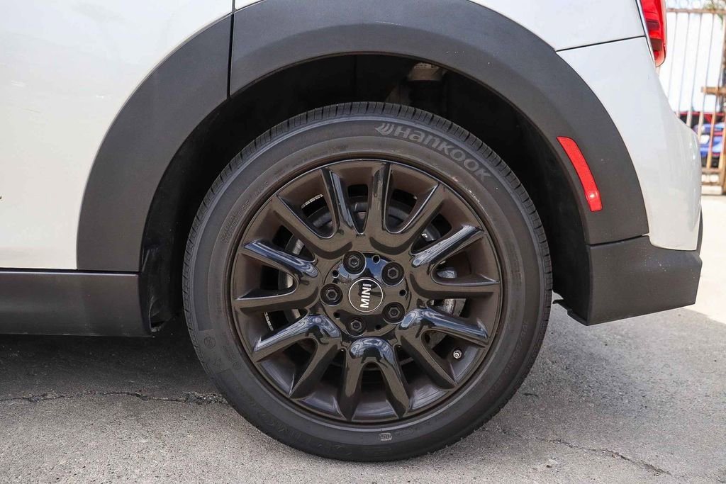 Used 2023 MINI Cooper 4-Door Hardtop FWD image 16