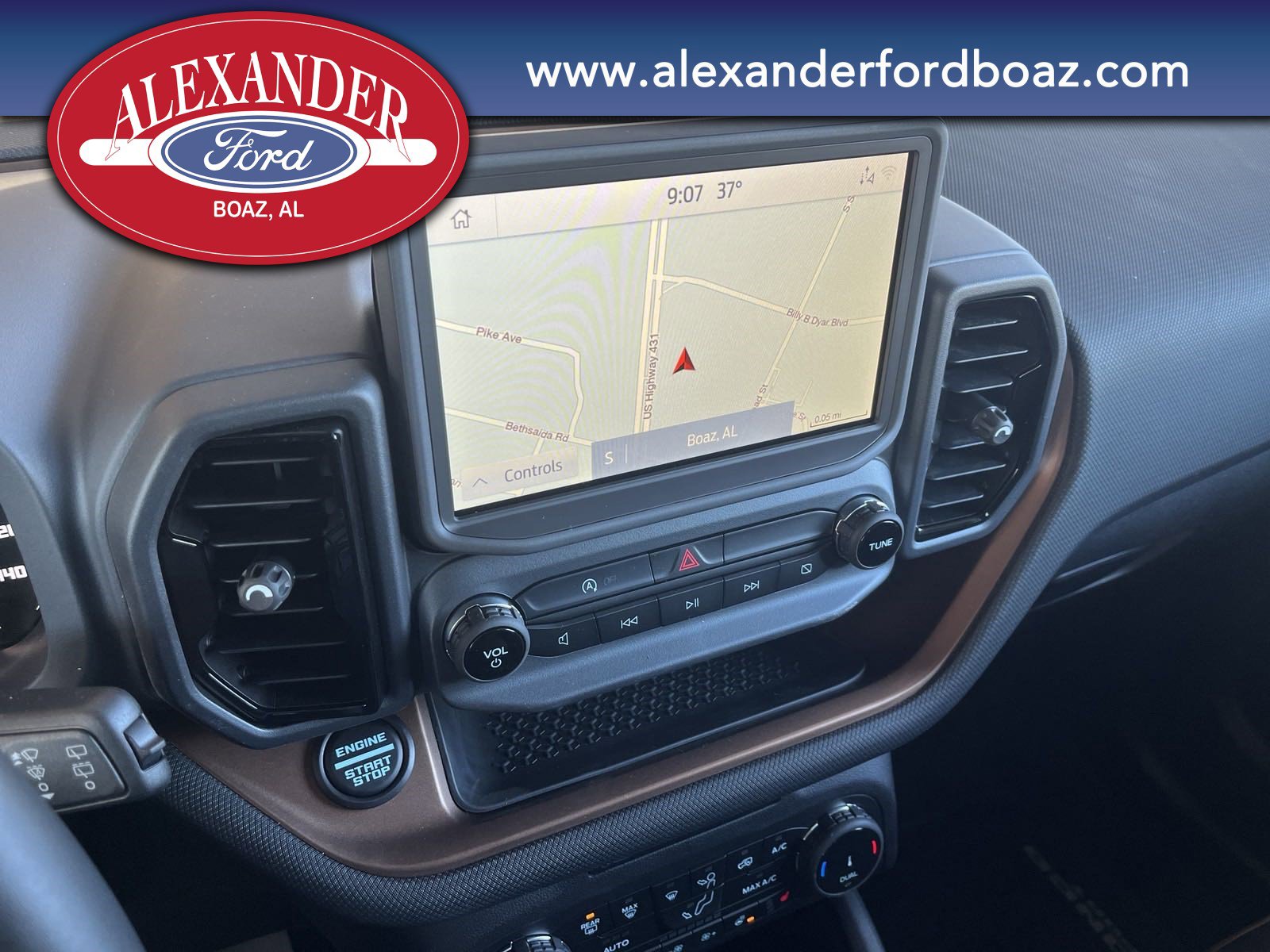 New 2024 Ford Bronco Sport Outer Banks w/ Tech Package image 22