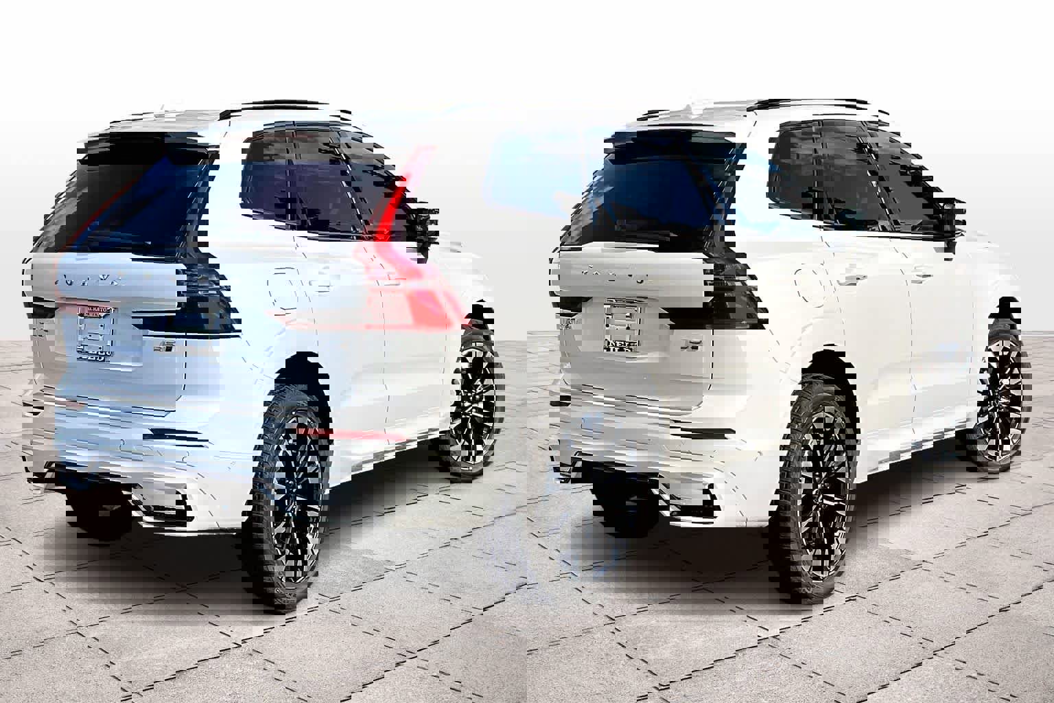 New 2026 Volvo XC60 B5 Plus w/ Protection Package Premier image 4