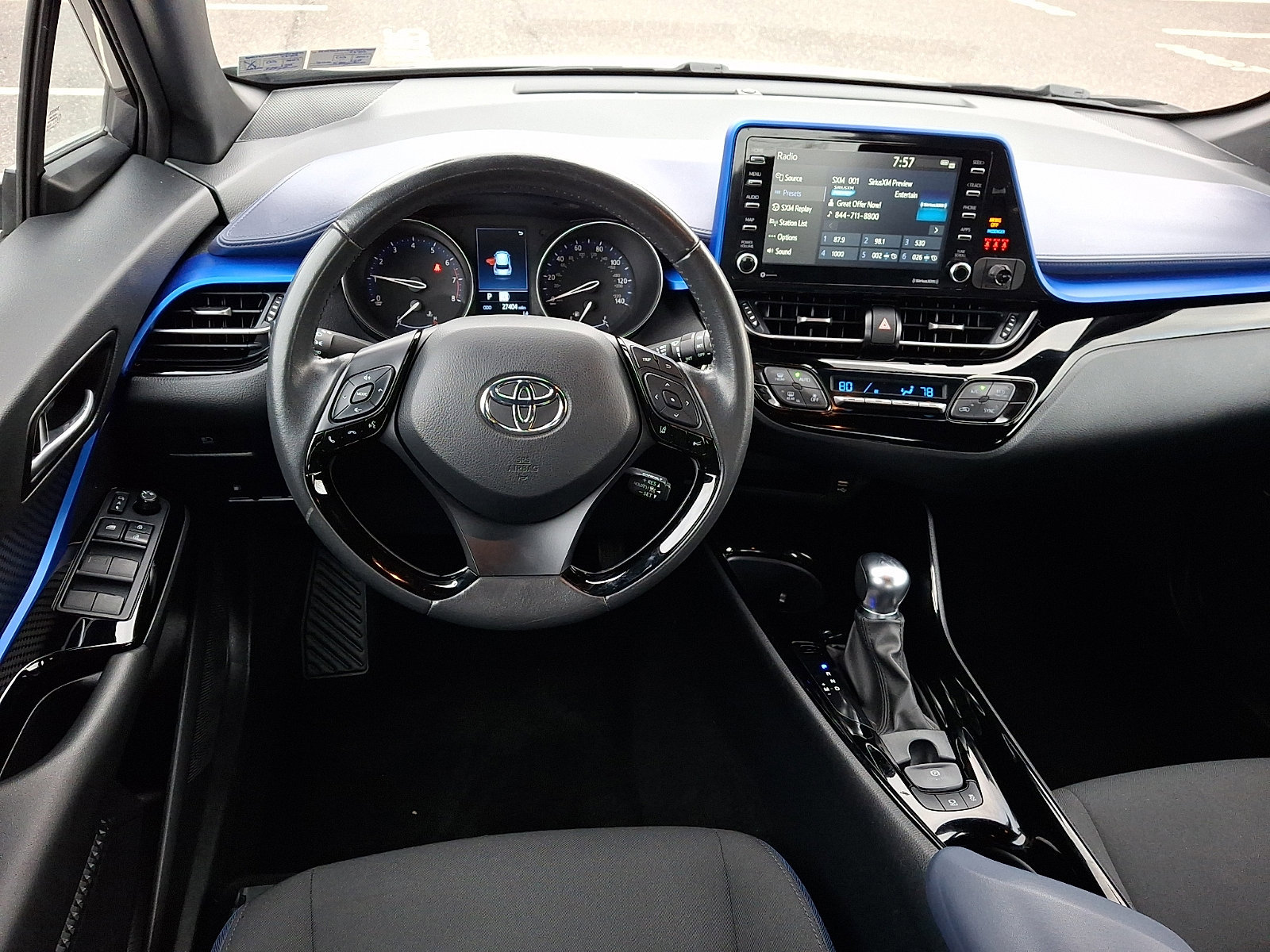 Used 2022 Toyota C-HR XLE image 11