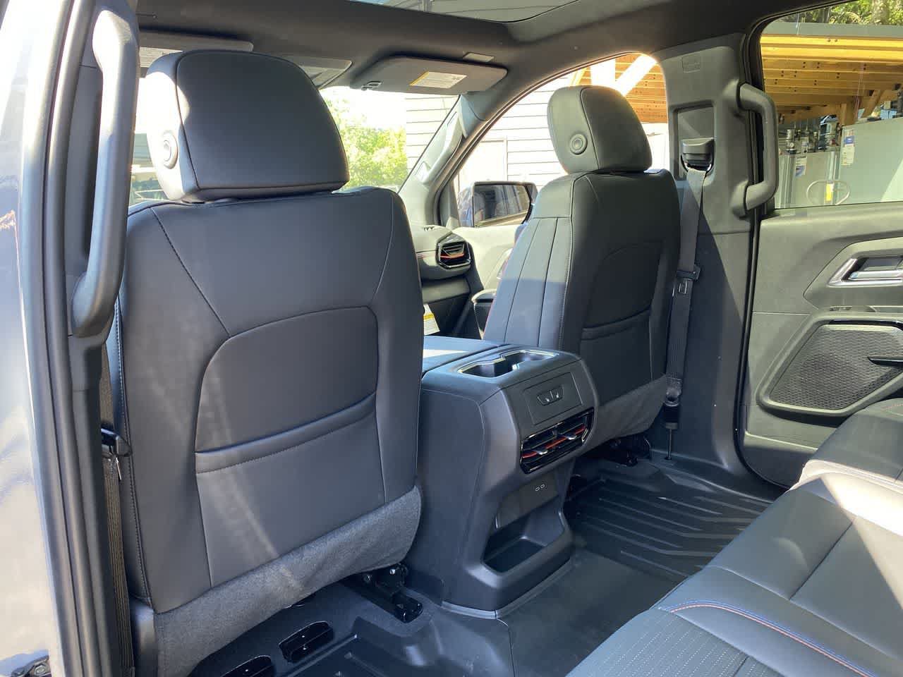Used 2025 Chevrolet Silverado EV RST AWD/4WD image 15