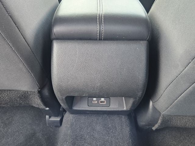Used 2025 Nissan Altima 2.5 SV FWD image 12