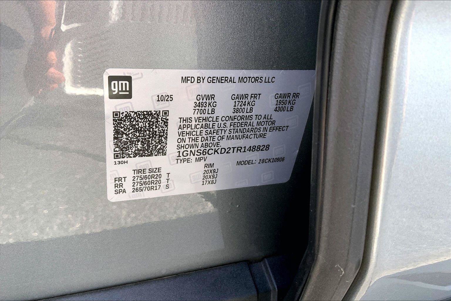 Used 2026 Chevrolet Suburban LT w/ Comfort Package AWD/4WD image 32