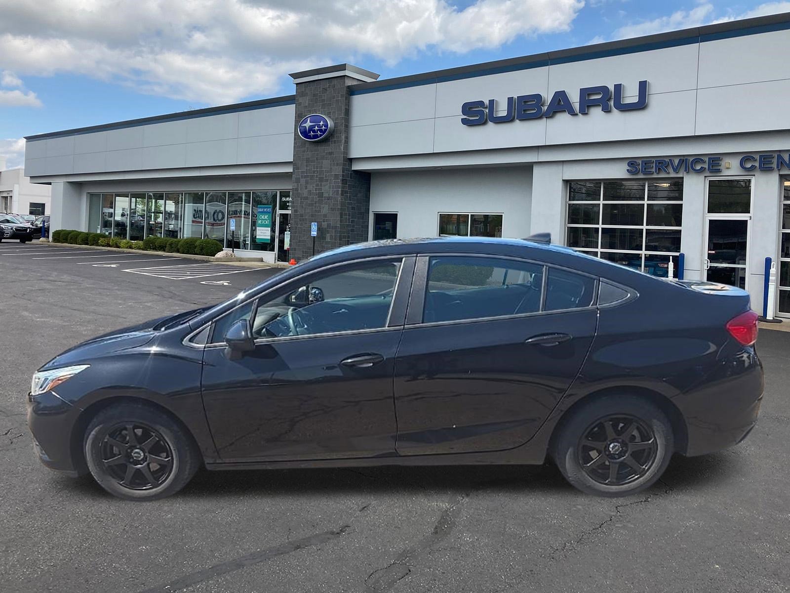 Used 2018 Chevrolet Cruze LS image 6