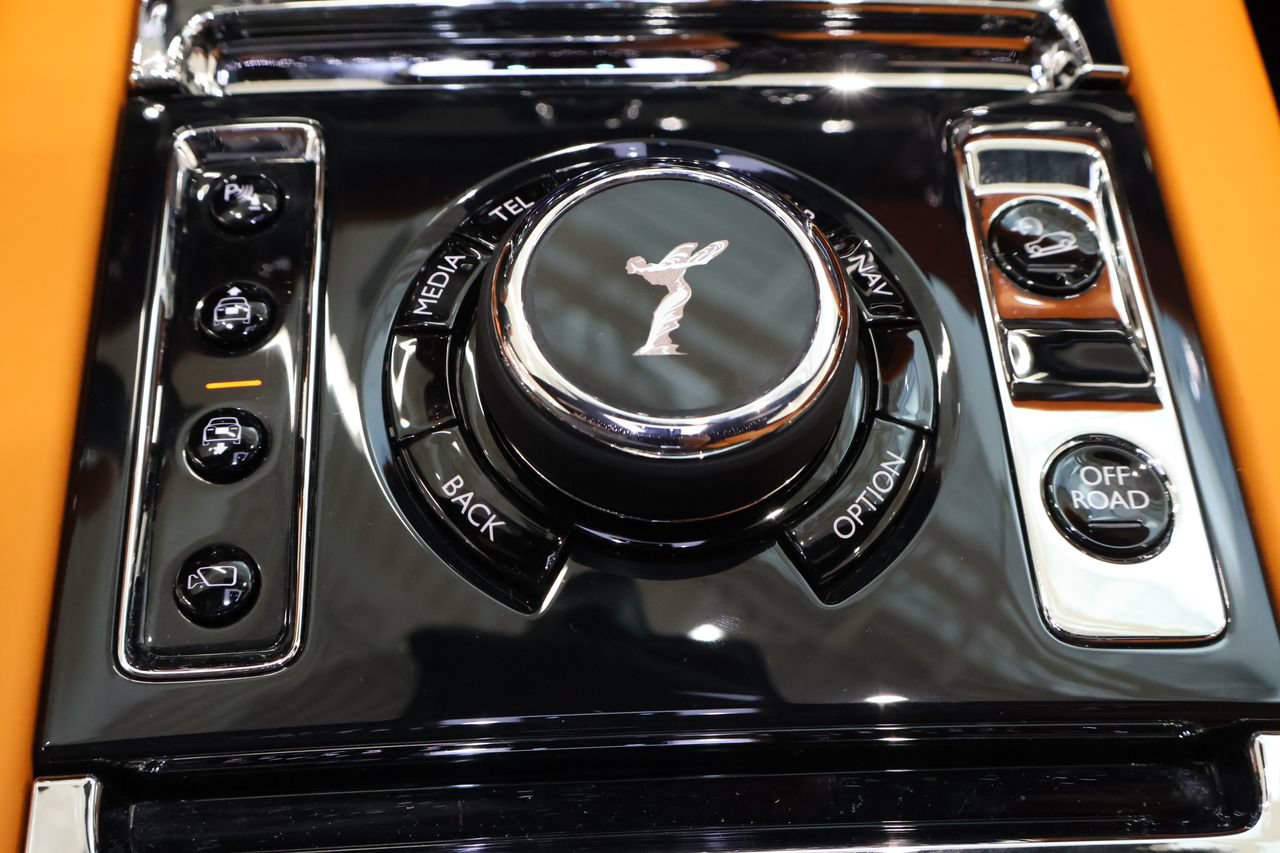 New 2026 Rolls-Royce Cullinan AWD/4WD image 23