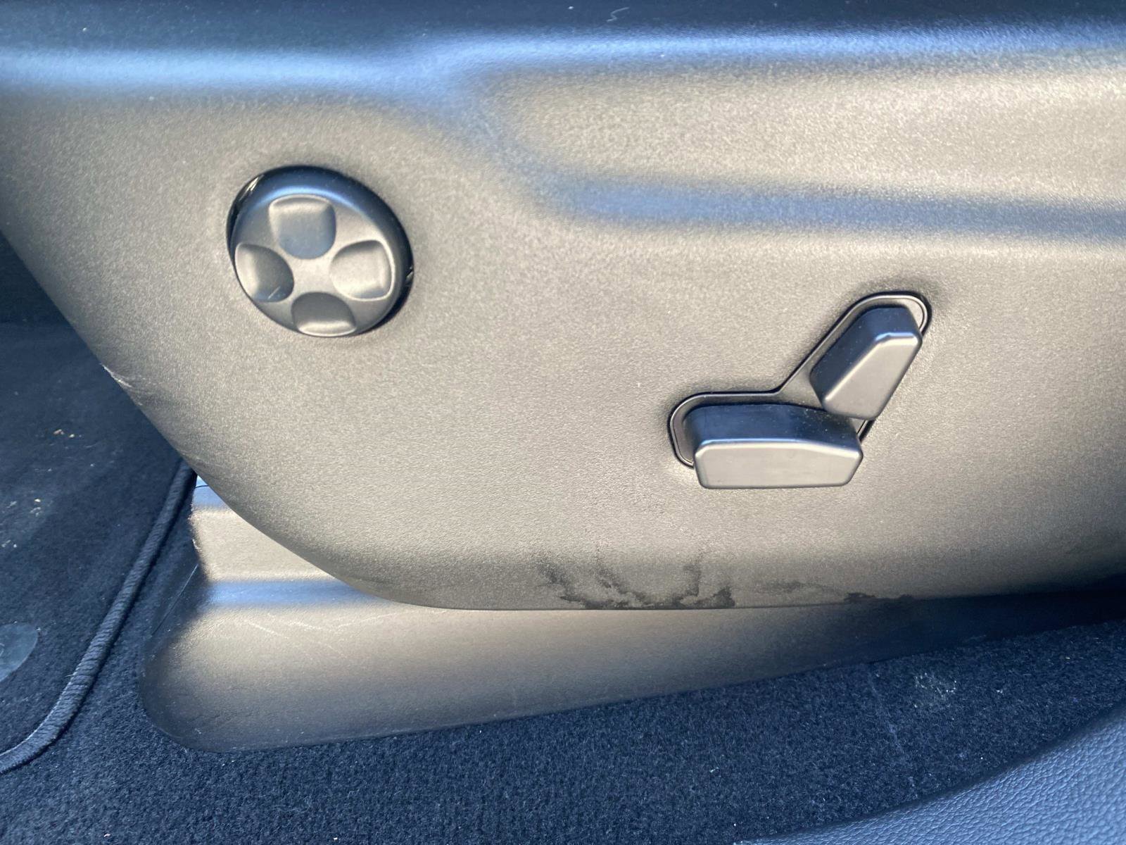 Certified 2024 Dodge Durango SXT image 18