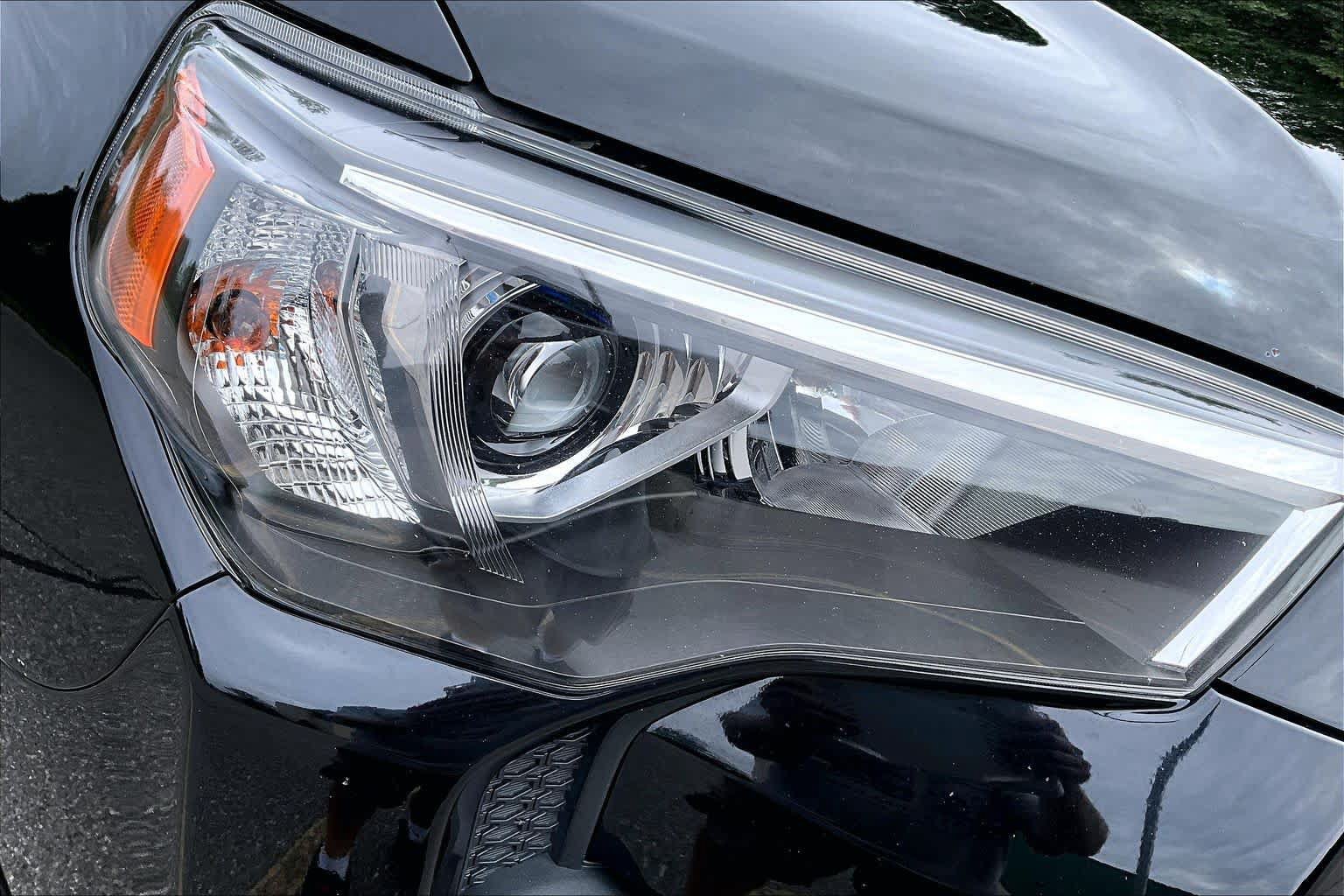Certified 2021 Toyota 4Runner SR5 Premium w/ Moonroof Package AWD/4WD image 26