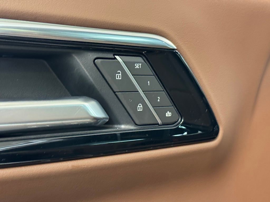 New 2026 Chevrolet Suburban High Country AWD/4WD image 9