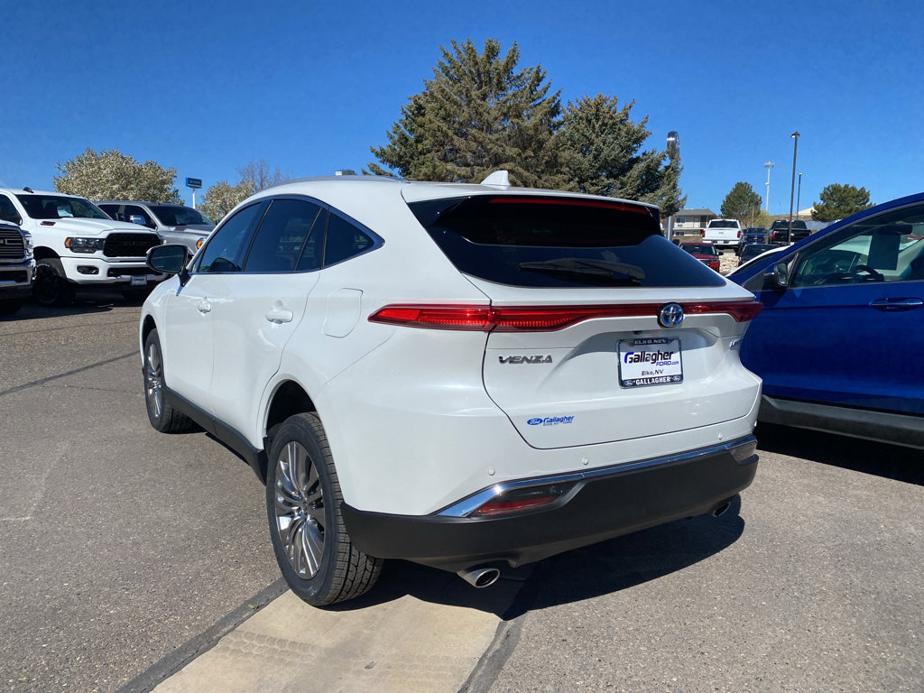 Used 2023 Toyota Venza Limited image 23