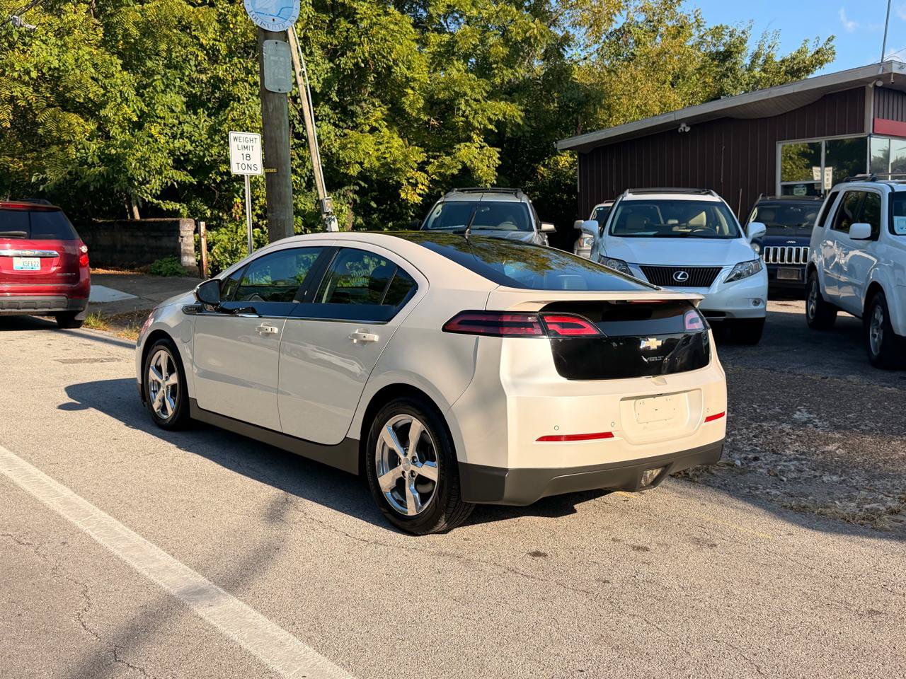 Used 2012 Chevrolet Volt Premium w/ Premium Trim Package FWD image 5