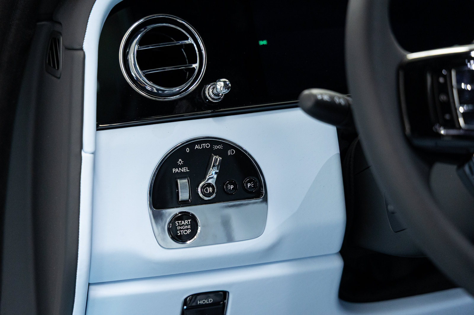 New 2026 Rolls-Royce Cullinan AWD/4WD image 41