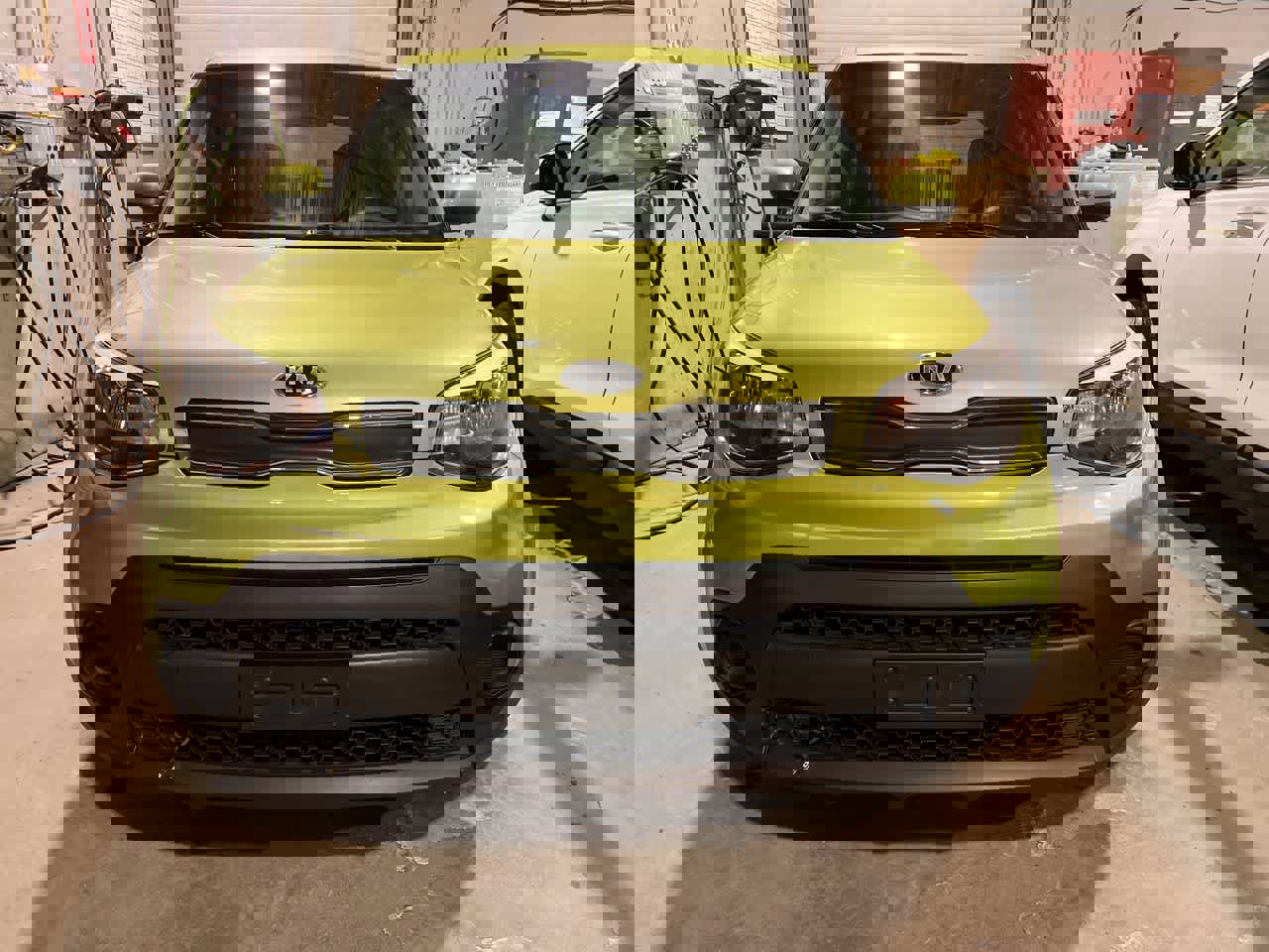 Used 2017 Kia Soul image 29