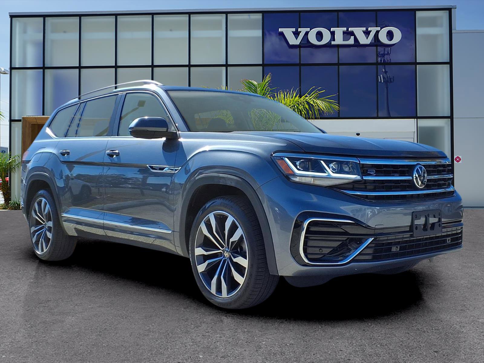 Used 2021 Volkswagen Atlas SEL R-Line image 1