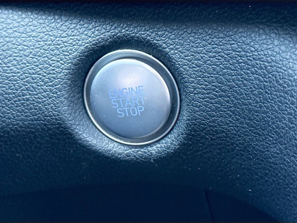 Used 2022 Hyundai Santa Fe SEL w/ Convenience Package image 35