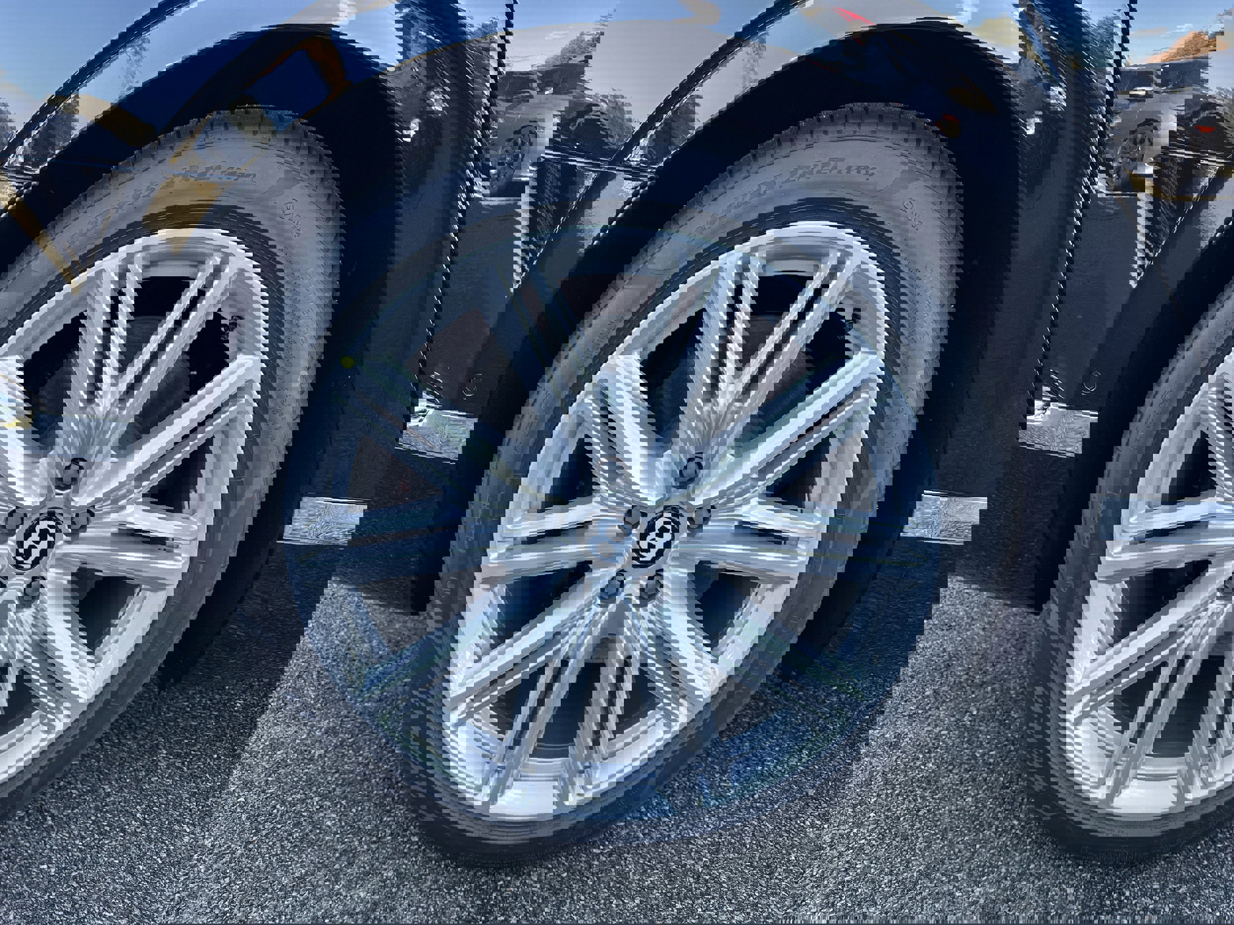 New 2026 Bentley Flying Spur Plug-In Hybrid image 11