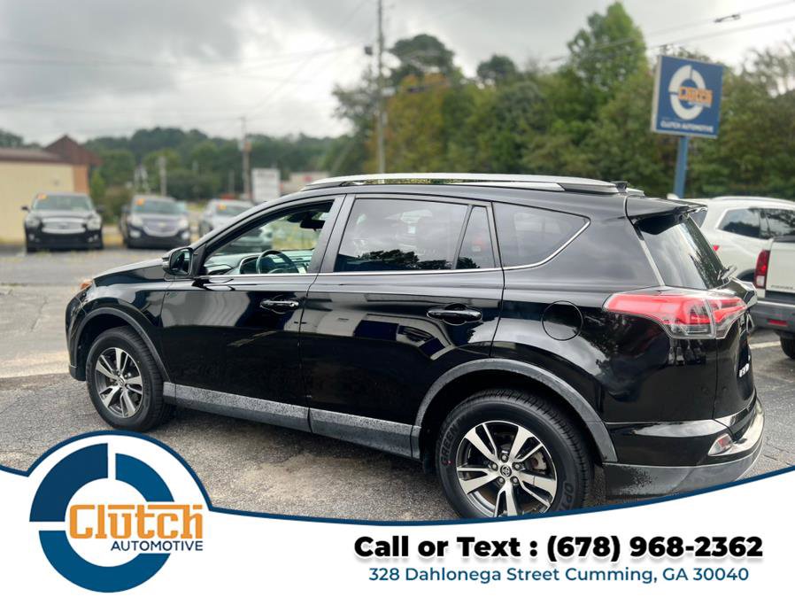 Used 2018 Toyota RAV4 XLE image 9
