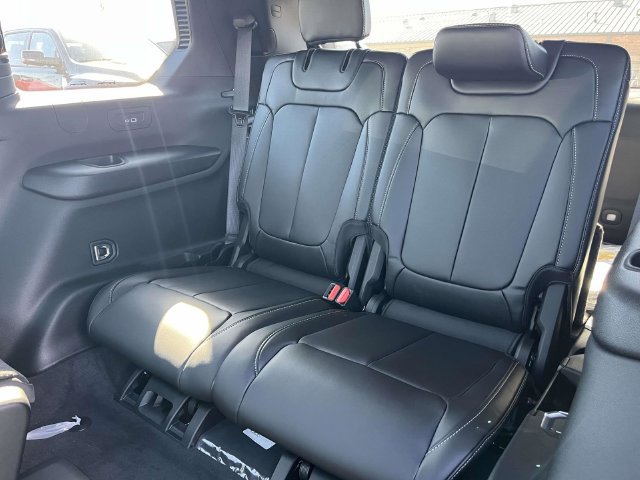 New 2027 Jeep Grand Cherokee L Limited AWD/4WD image 14