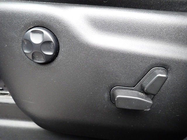 Used 2021 Jeep Grand Cherokee Limited image 22