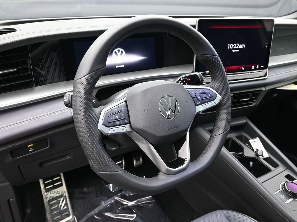 New 2026 Volkswagen Tiguan SE R-Line image 12